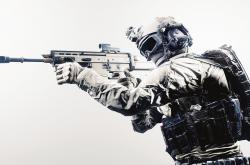 开云体育入口-新王在烈火中加冕，旧主于落日下叹息