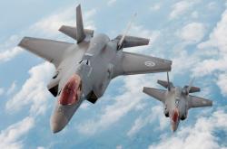 开云体育app-双蓝对决红！C罗终场绝杀谱写安菲尔德传奇