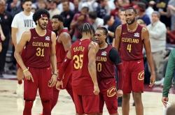 开云体育官网-包含亚洲豪强逐鹿赛场，球队彰显实力的词条