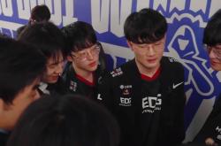 开云体育官网-DRX力克EDG，ShowMaker团战一打五入围赛3:2（洛杉矶）