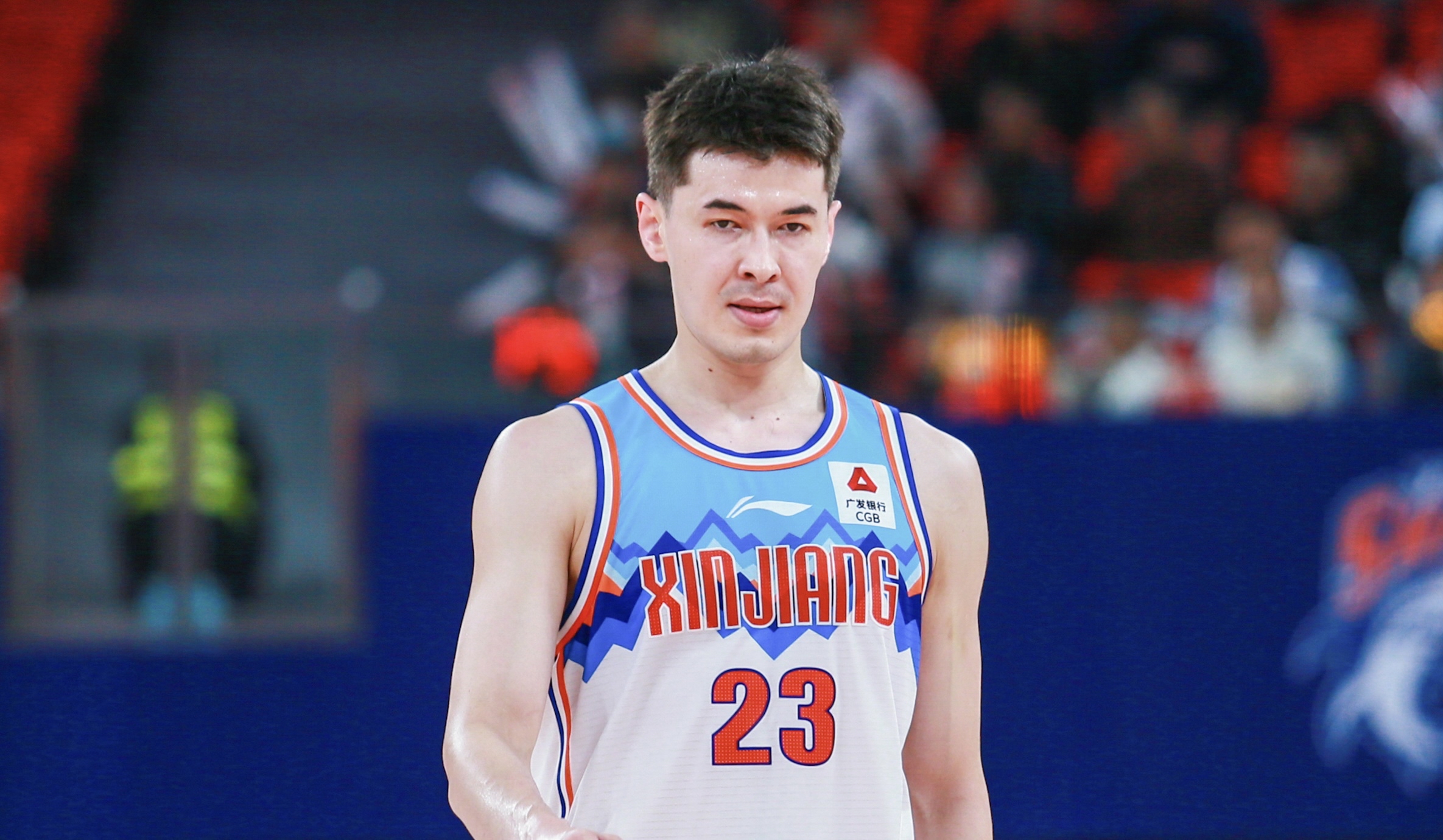 包含西布朗莱语慢球对手，最终被战胜的词条