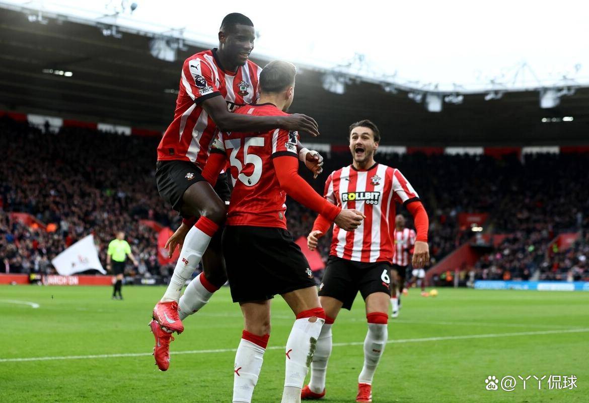 包含南安普顿迎战伯恩茅斯，谁将在南海边取胜？的词条