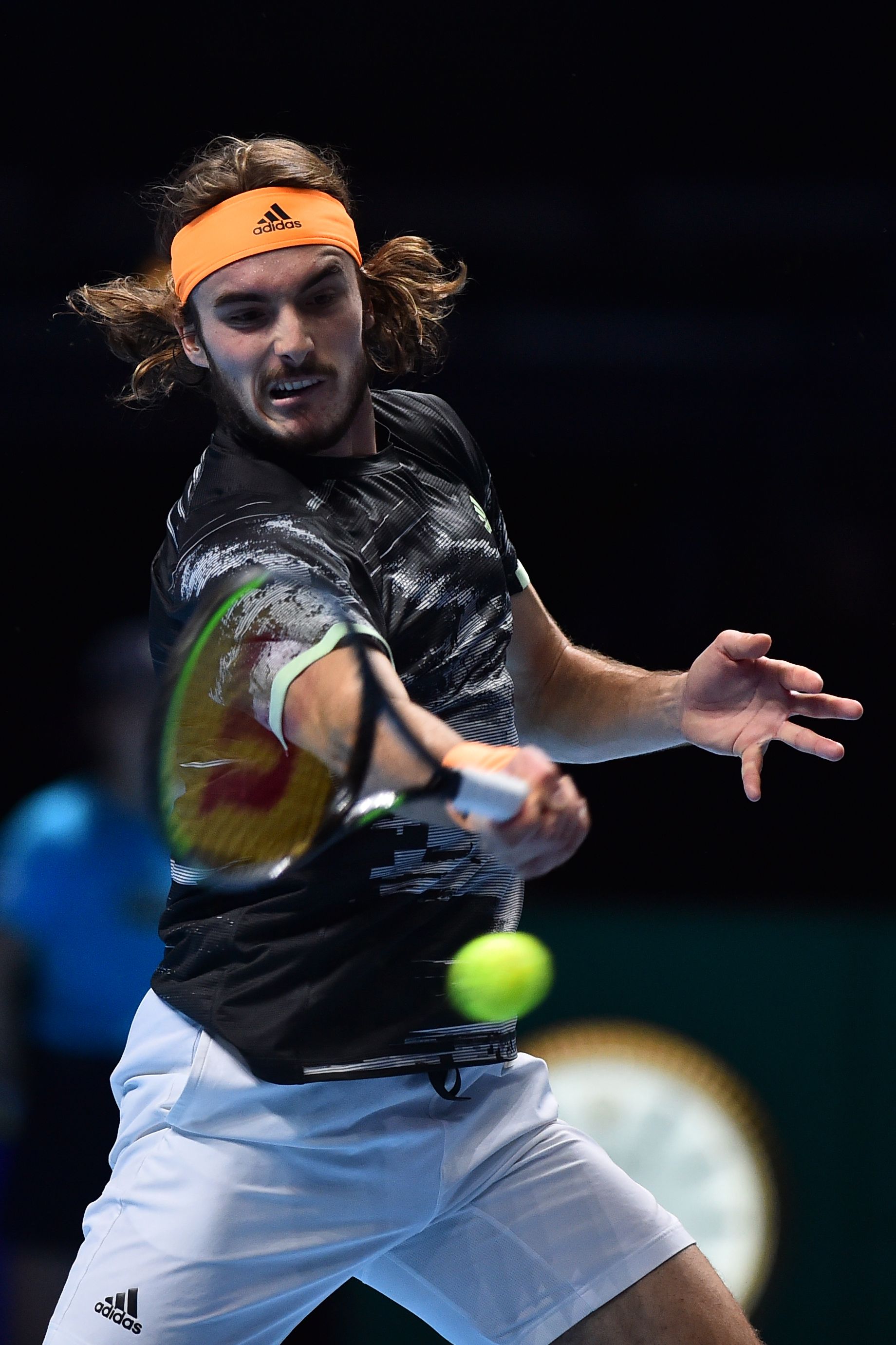 关于法国网球队翻盘世界网球队,西西帕斯惊艳世界的信息 关于法国网球队翻盘世界网球队,西西帕斯惊艳世界的信息