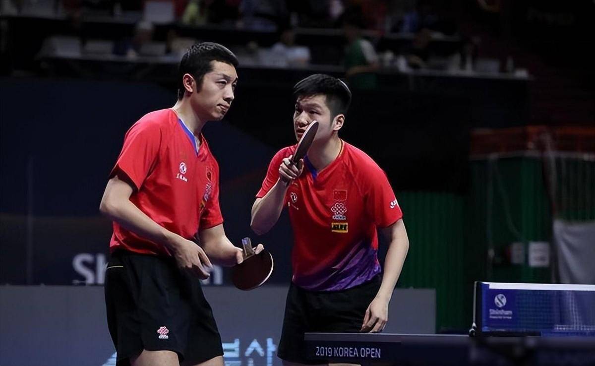 包含英国乒乓球队轻取中国乒乓球队，许昕关键制胜的词条