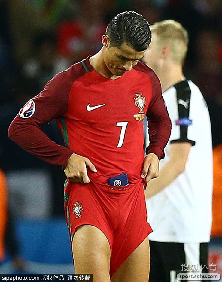 罗马主场遭逆转，前锋状态下滑连场未进球