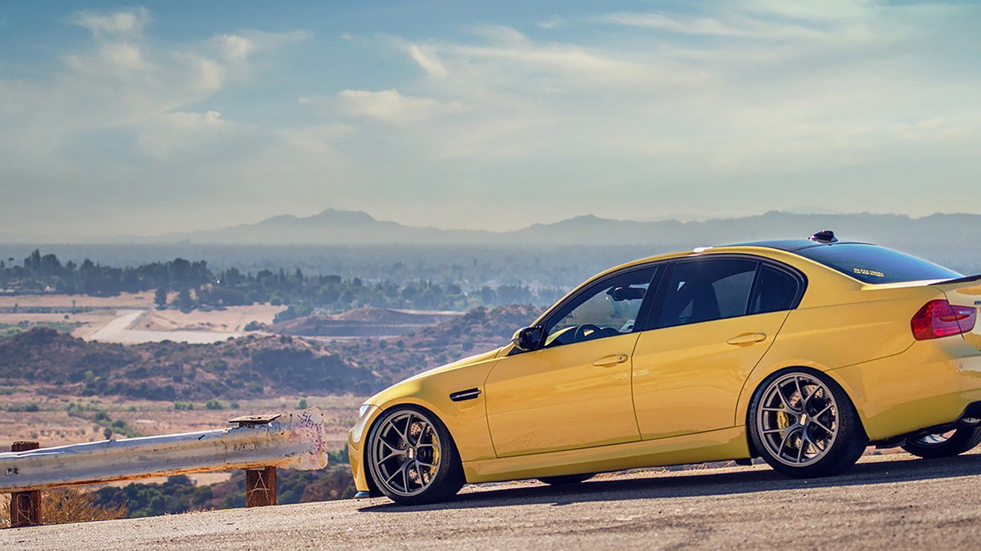 F1赛场与NBA赛场同频共振，争冠的疯狂与爆冷的魅力