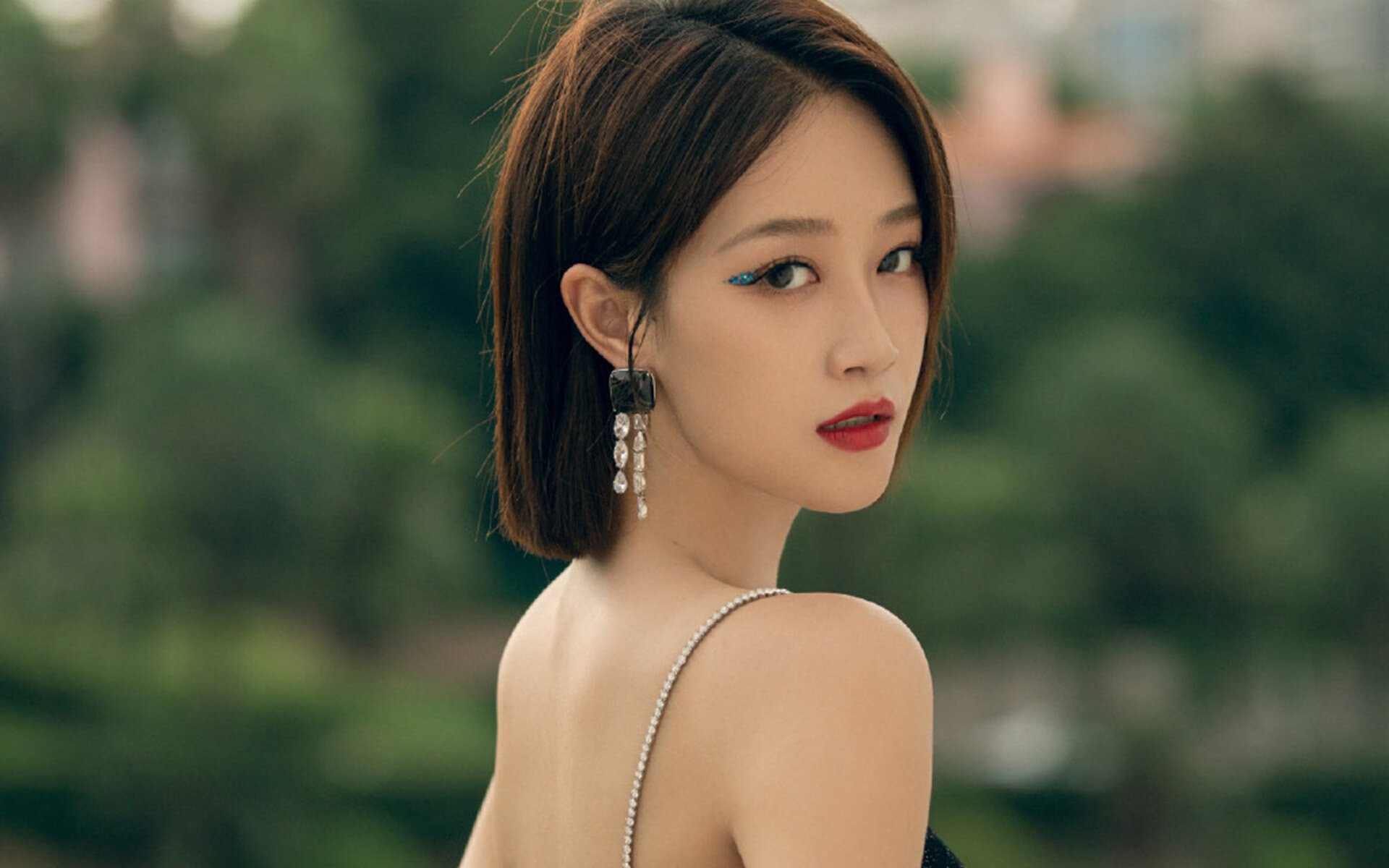 篮球舞台,纽约的坚实胜利与拉梅洛的全球宣言